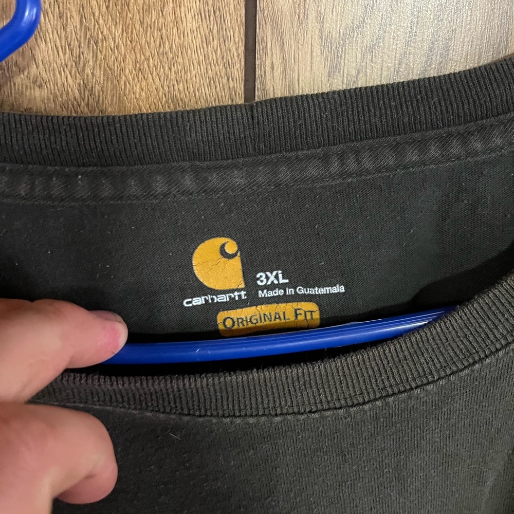 Men’s Carhartt Pocket Tee - Picture 2 of 3